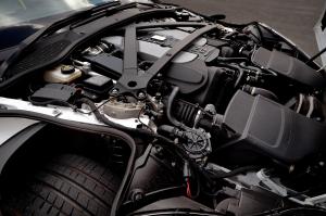 Aston Martin DB11 AMR 2018 года  (JP)